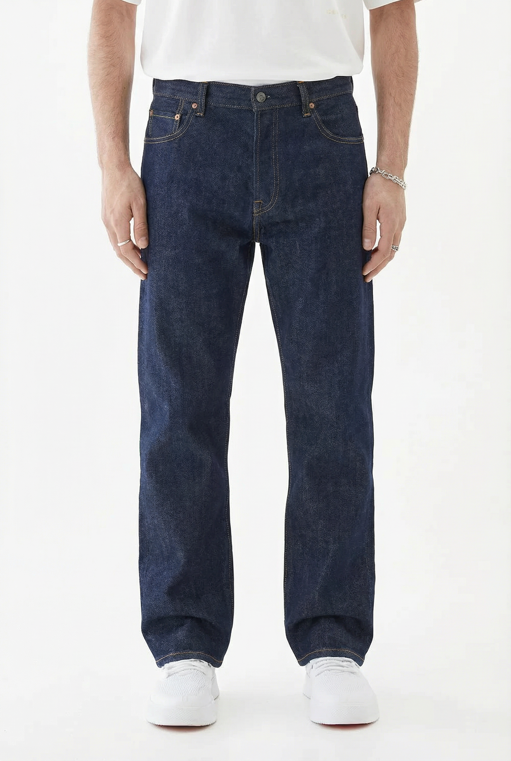 Colorway — dark jeans