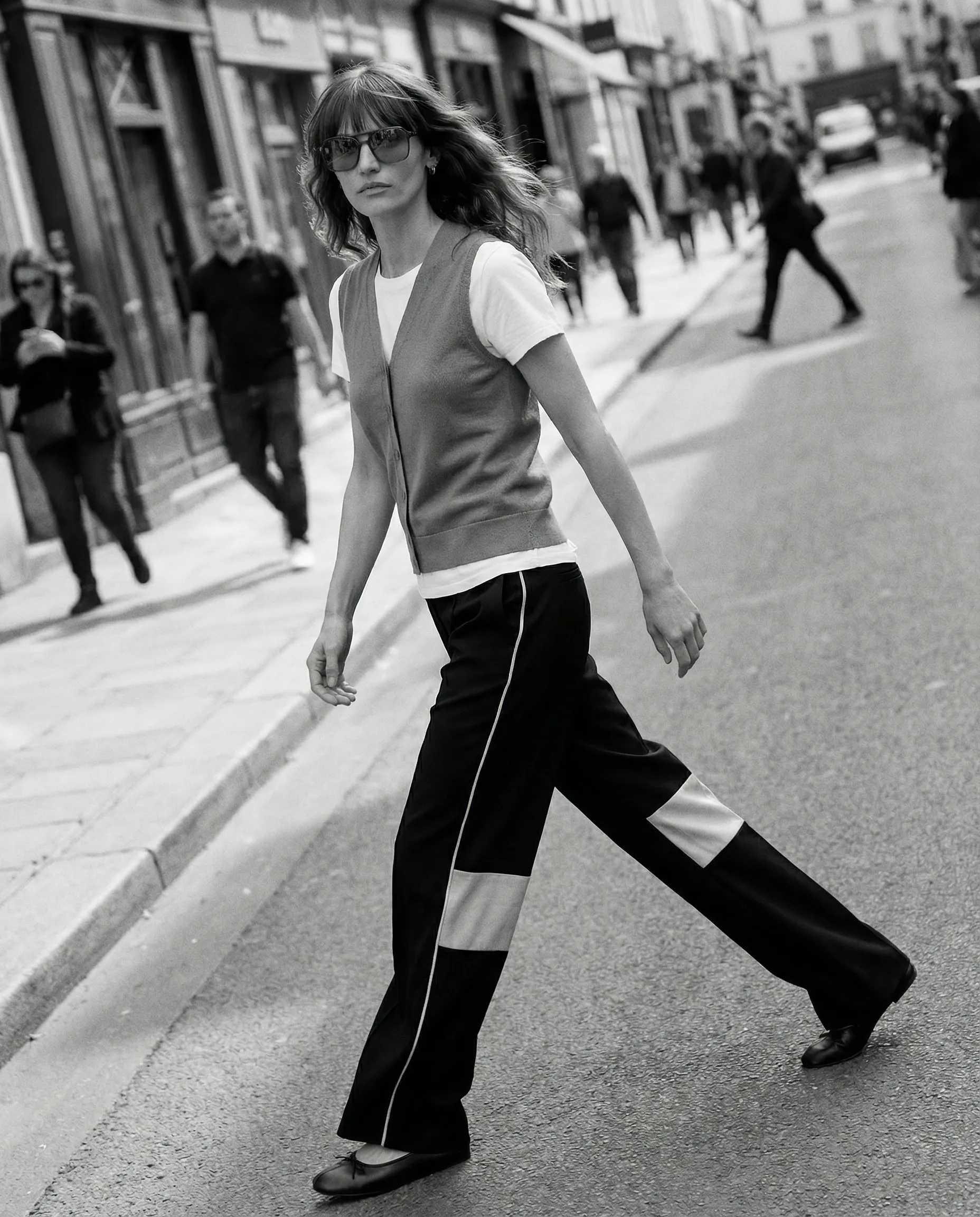 Editorial — B&W street